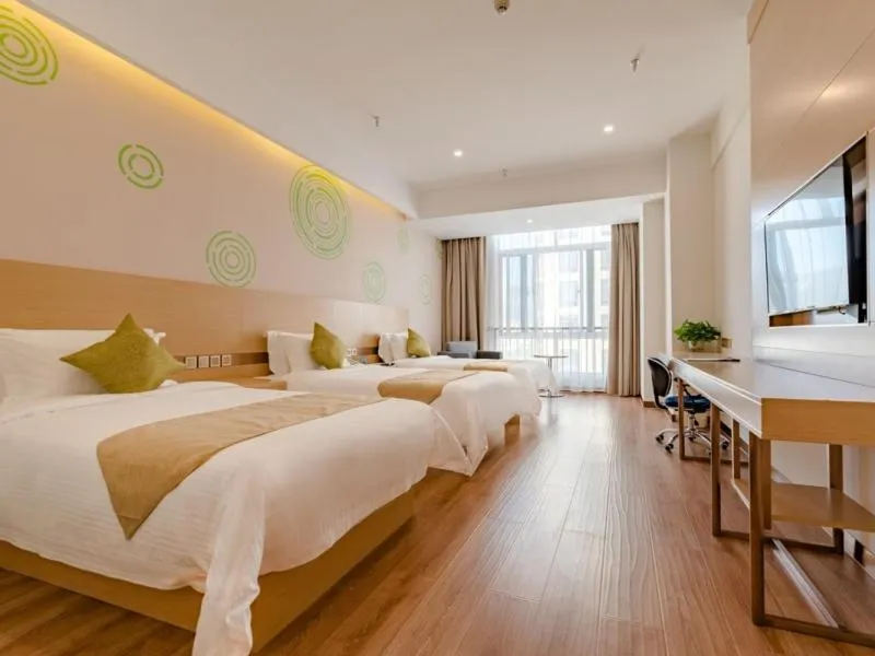 Bed in GreenTree Inn Taian High-speed Railway Station Lingshan Avenue Business Hotel