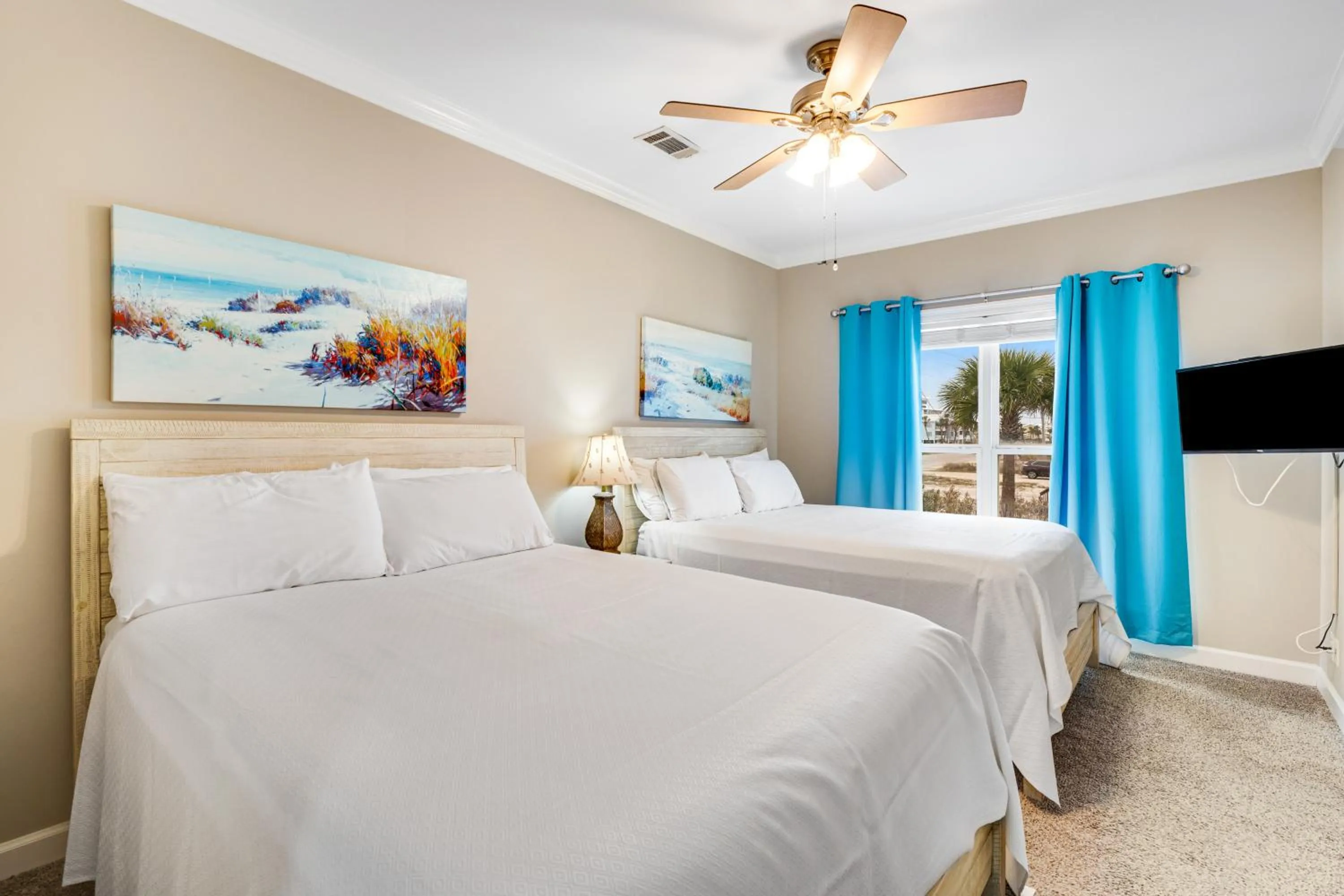 Bed in Wave Dancer by Meyer Vacation Rentals