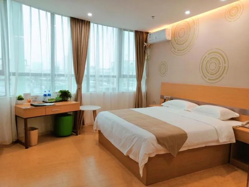 Bed in GreenTree Inn Shanghai Jinshan District Wanda Plaza Longhao Road Express Hotel