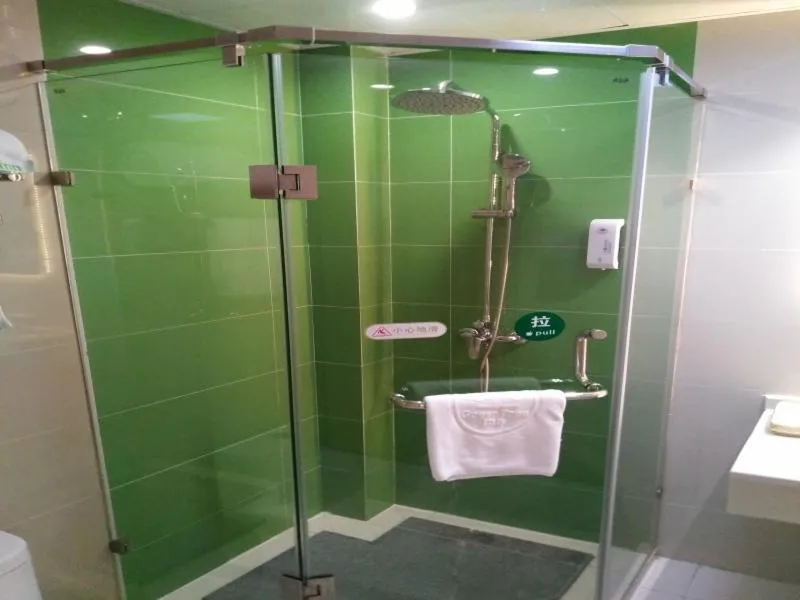 GreenTree Inn Shanghai Jinshan District Wanda Plaza Longhao Road Express Hotel