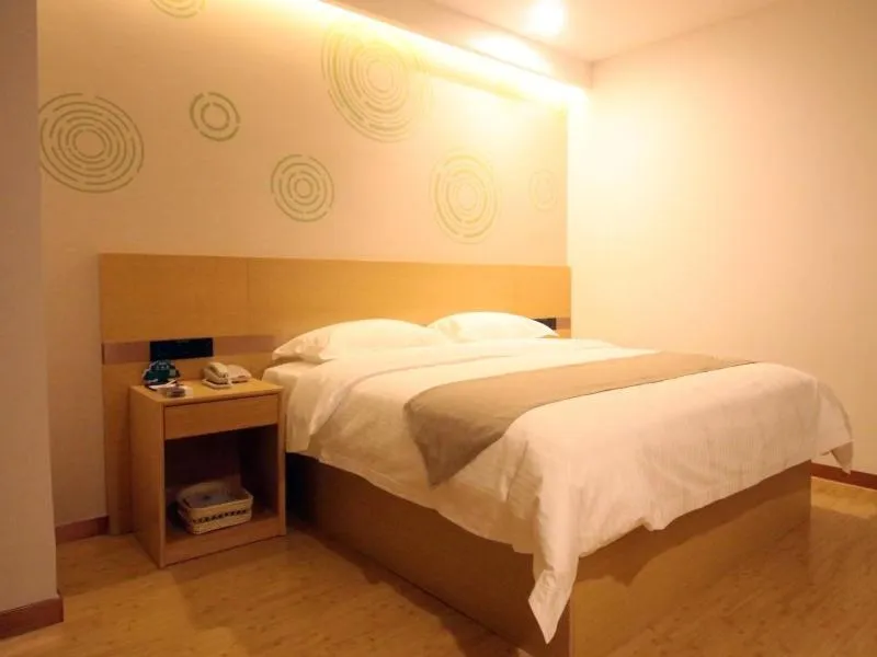 Bed in GreenTree Inn Texas Linyi County Jibei Bus Terminal Express Hotel