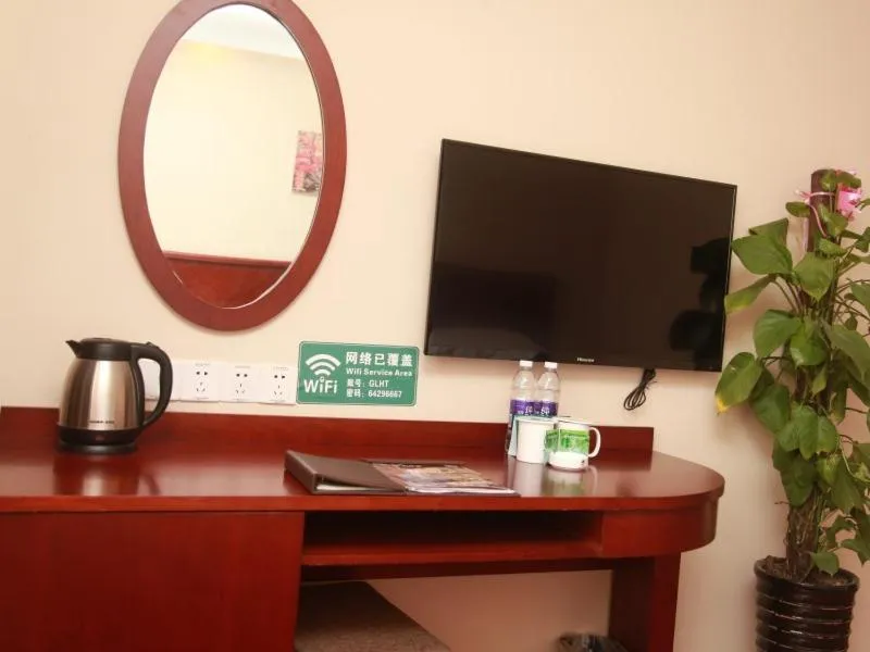 GreenTree Inn Shanghai MinHang District PuJiang Town JiangYue Road Metro Station Hotel