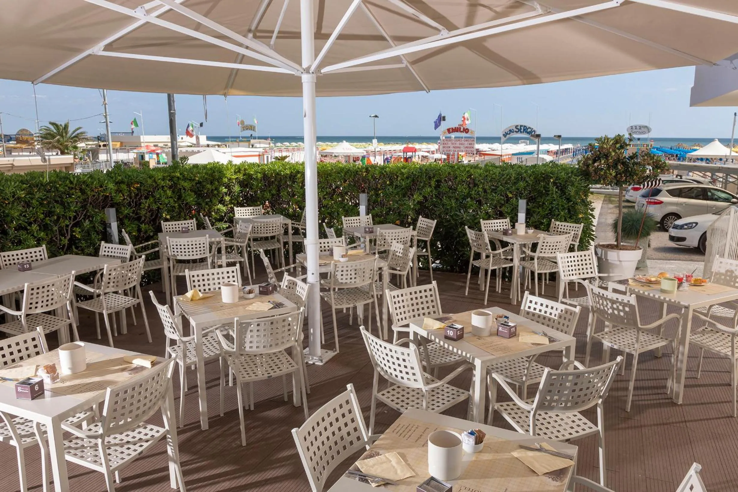 Restaurant/places to eat in G House Rimini Spiaggia