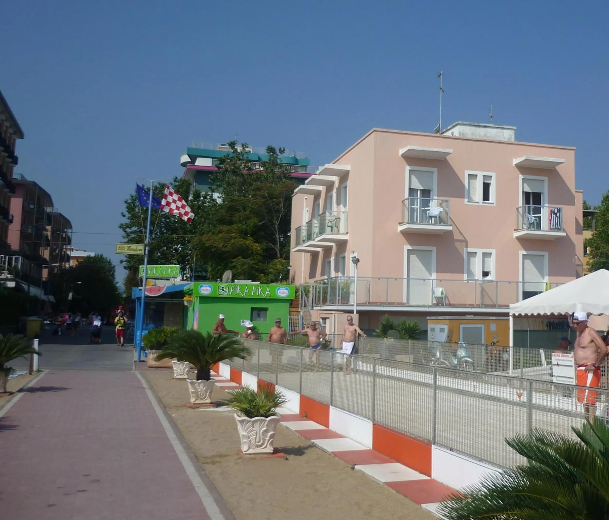 Facade/entrance in G House Rimini Spiaggia