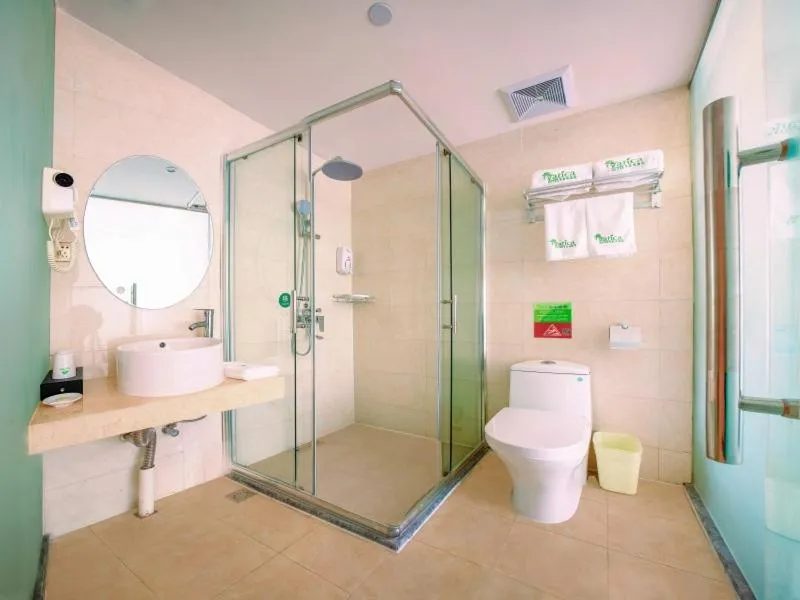 Vatica Hangzhou Xiasha Media College Hotel