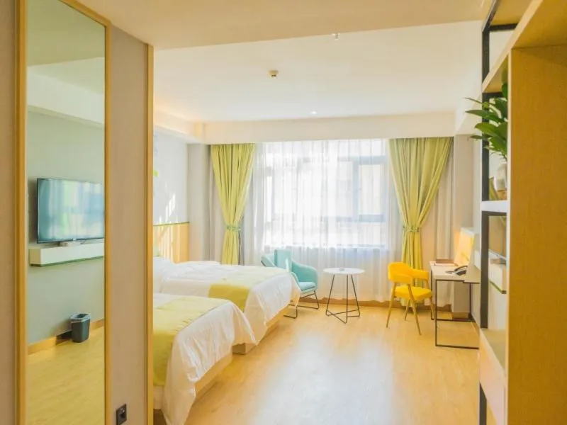 Bed in Vatica Kashgar Ancient city of Muir Hotel