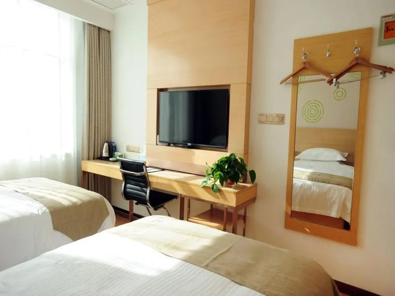 Bed in GreenTree Inn Baoding Qingyuan District Jianshe North Road Express Hotel