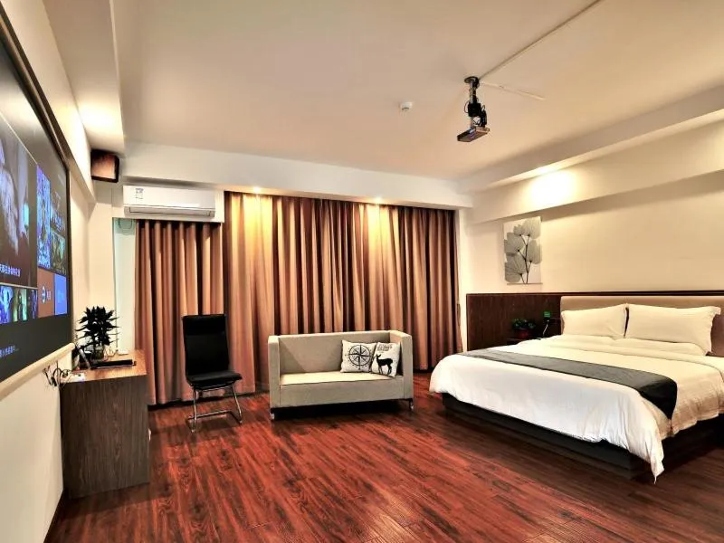 Bed in GreenTree Inn Dongfang City Dongfang Avenue High-speed Railway Station Express Hotel
