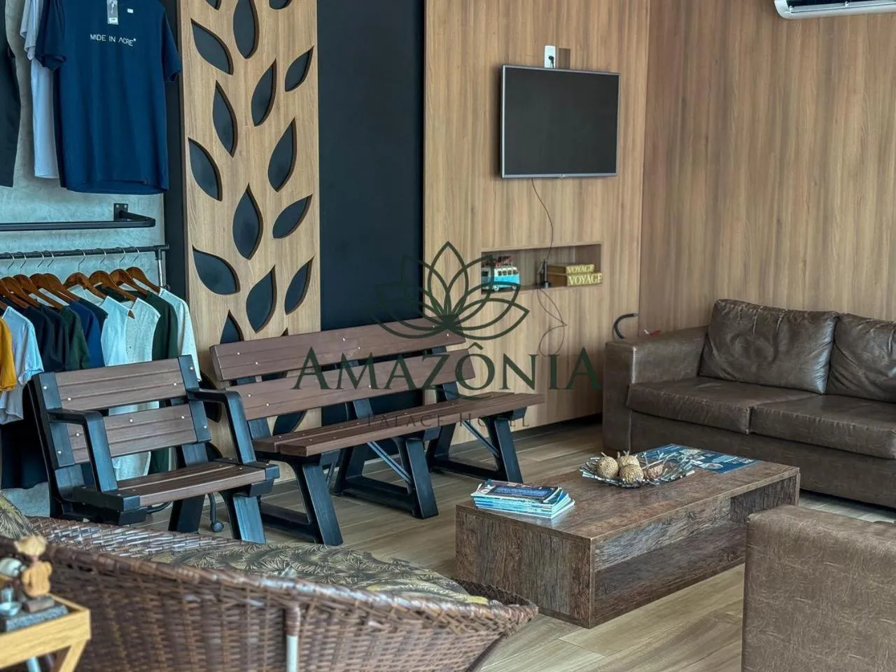 Communal lounge/ TV room in Amazônia Palace Hotel