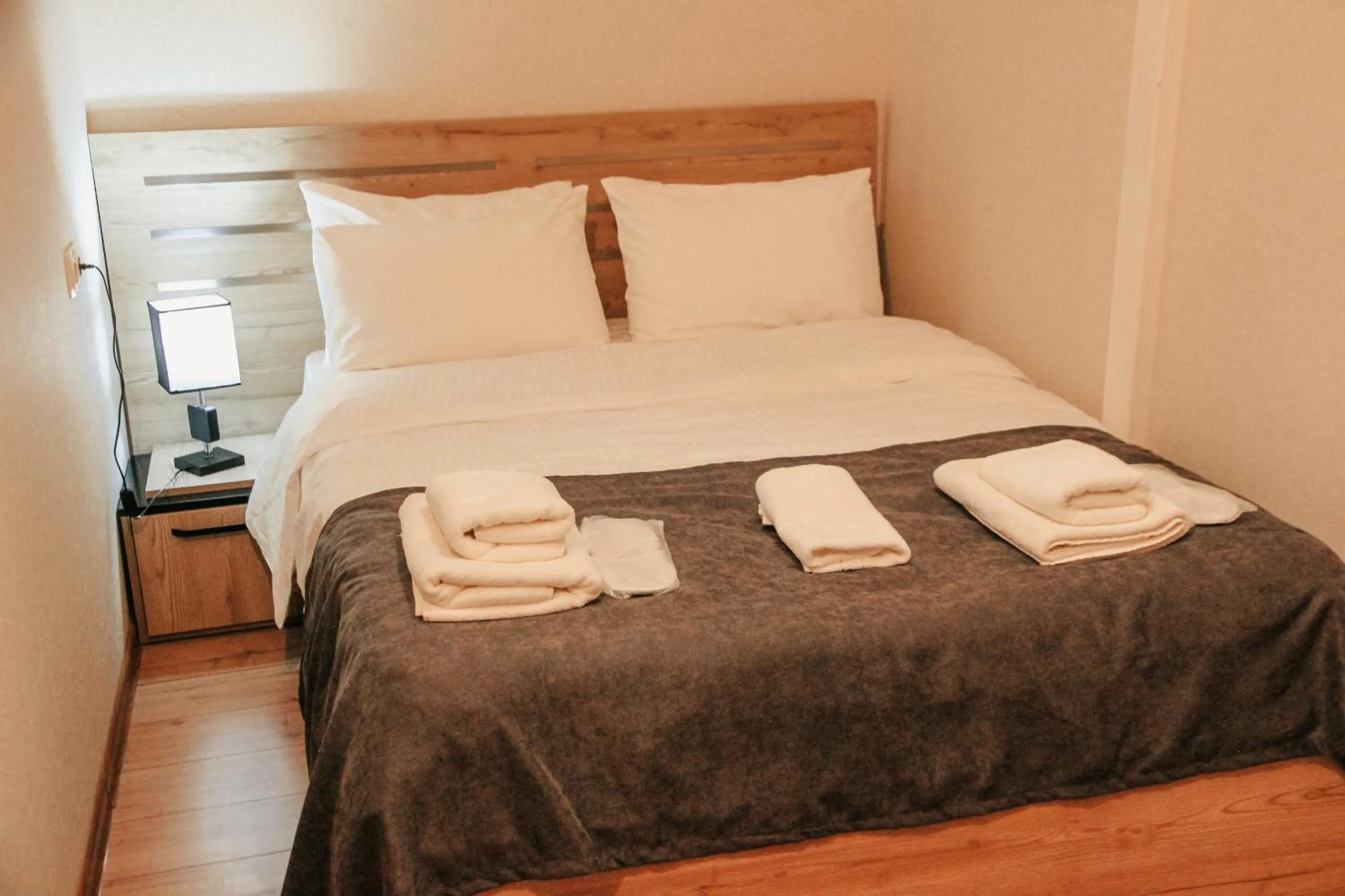 Bedroom, Bed in City Heart Hotel