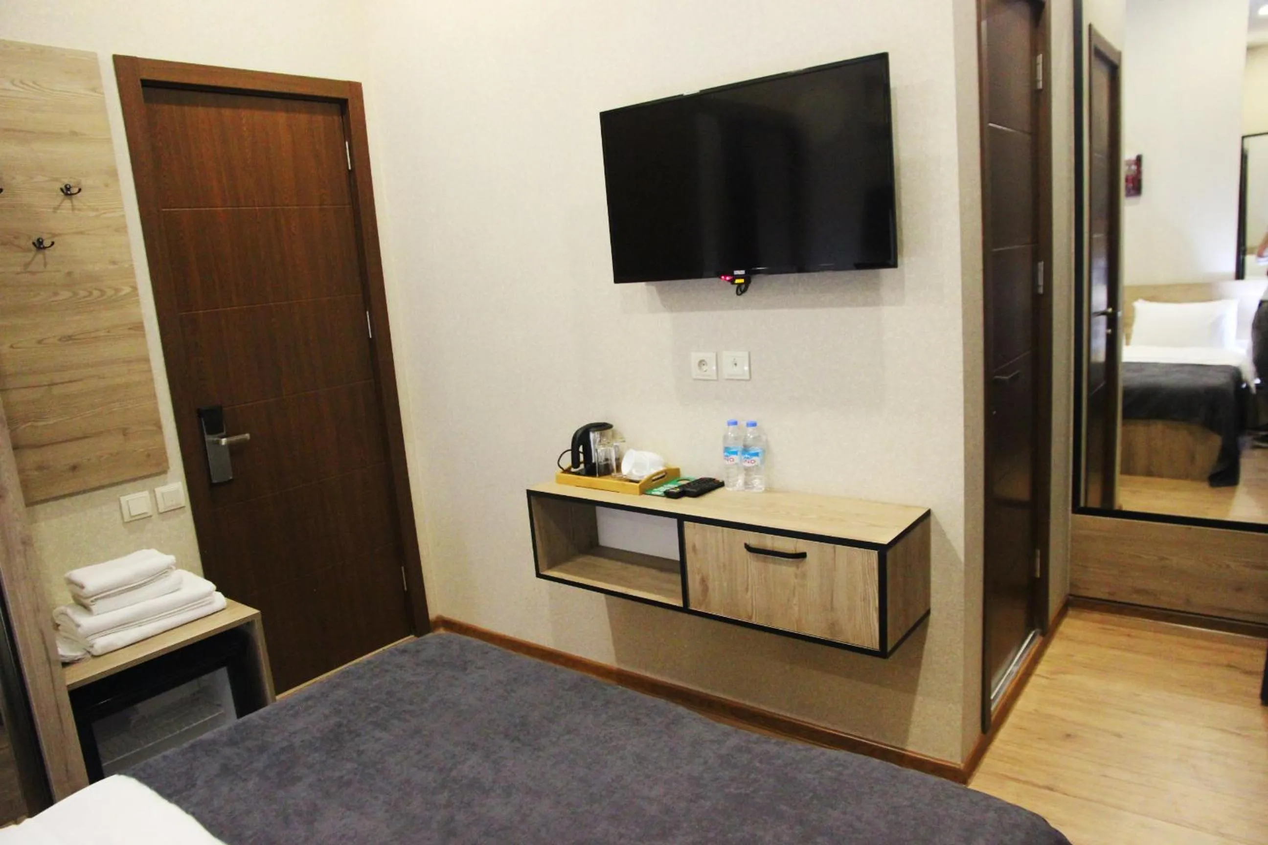 TV and multimedia, Bed in City Heart Hotel