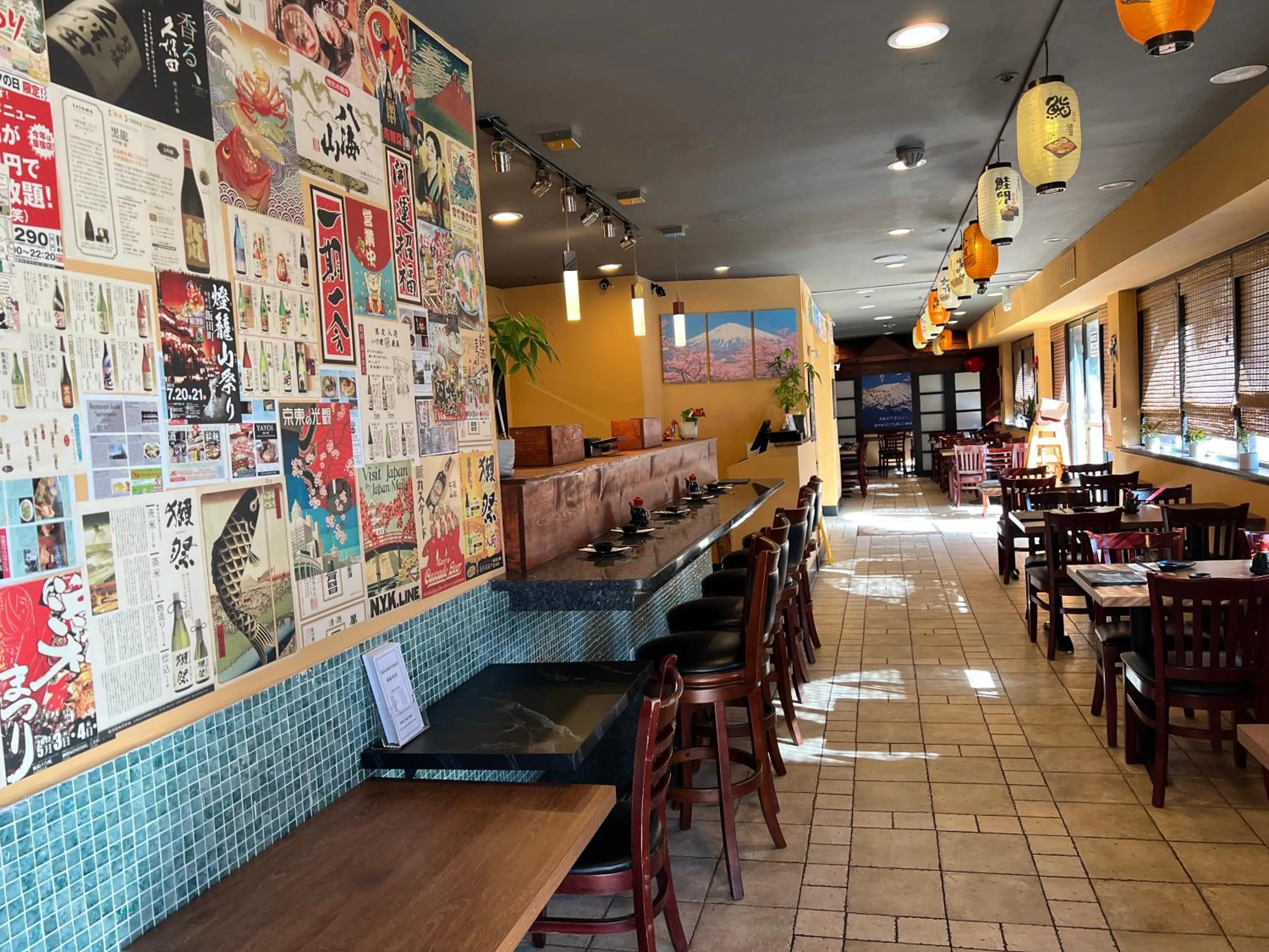 Restaurant/places to eat in La Quinta by Wyndham San Francisco Airport West Millbrae FREE AIRPORT SHUTTLE