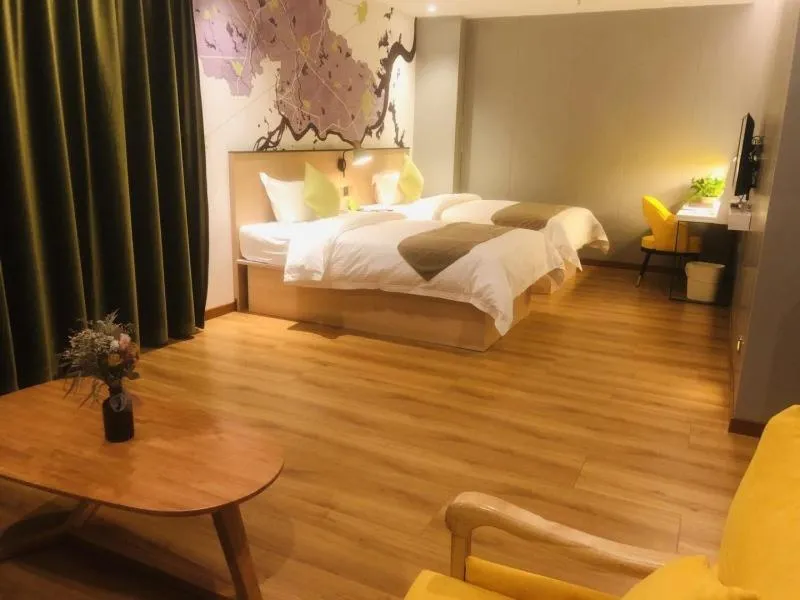 Bed in Vatica Huanggang Luotian County City Square Hotel