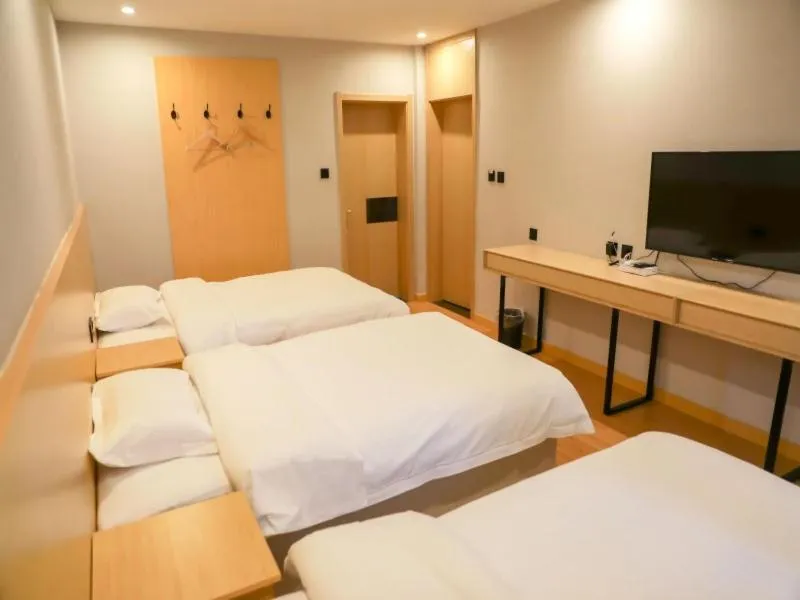 Shell Inner Mongolia Wulanhaote Xing'an Street Department Store Hotel