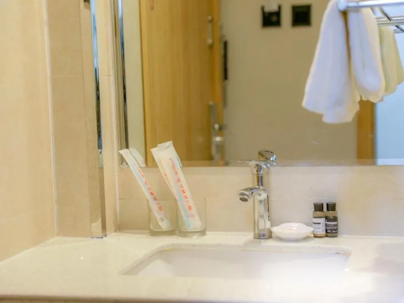 Shell Inner Mongolia Wulanhaote Xing'an Street Department Store Hotel