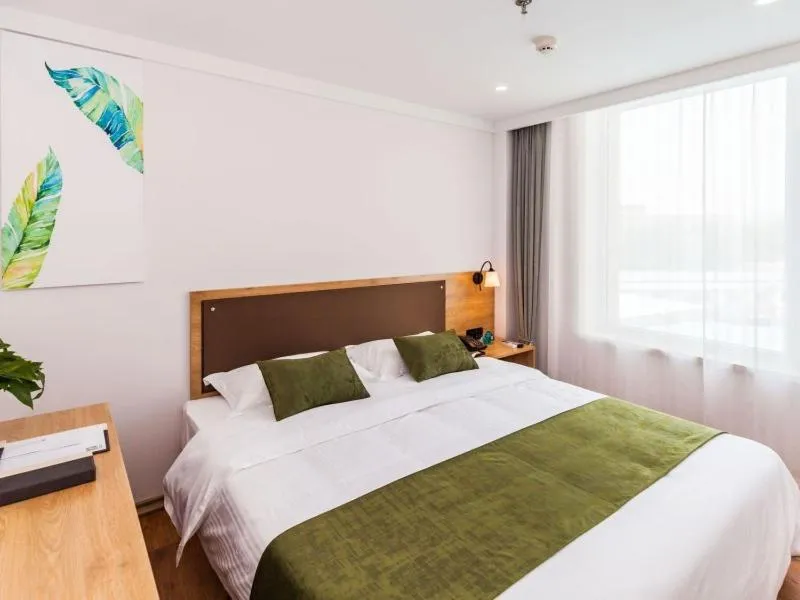 Bed in GreenTree Inn Dalian Airport New District Xinzhaizi Express Hotel