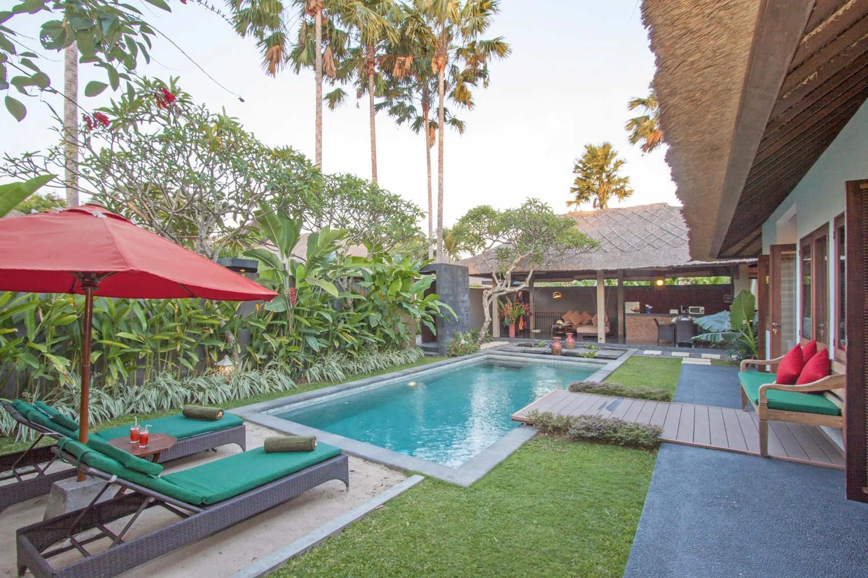Swimming pool in Imani Villas