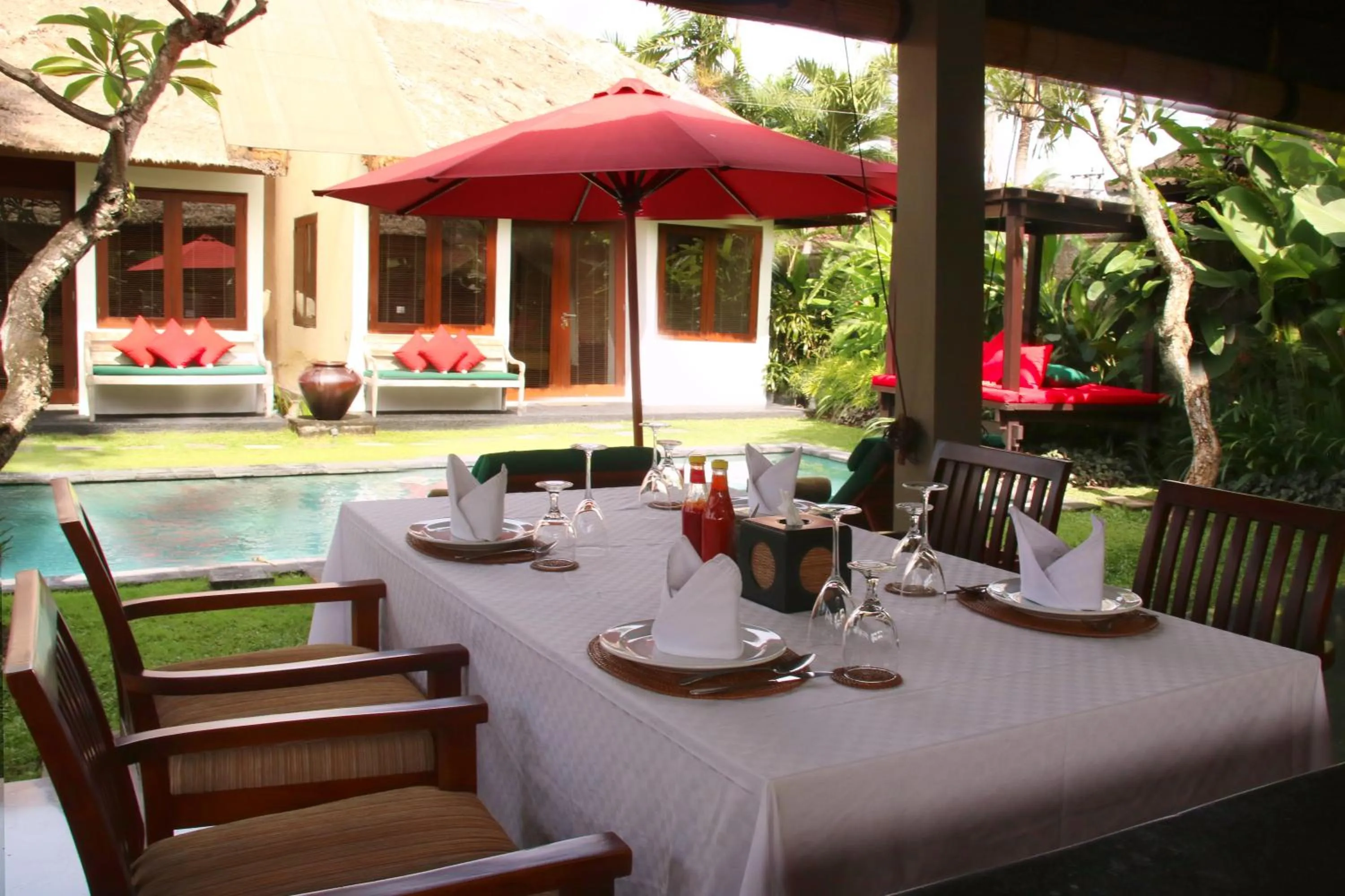 Dining area in Imani Villas