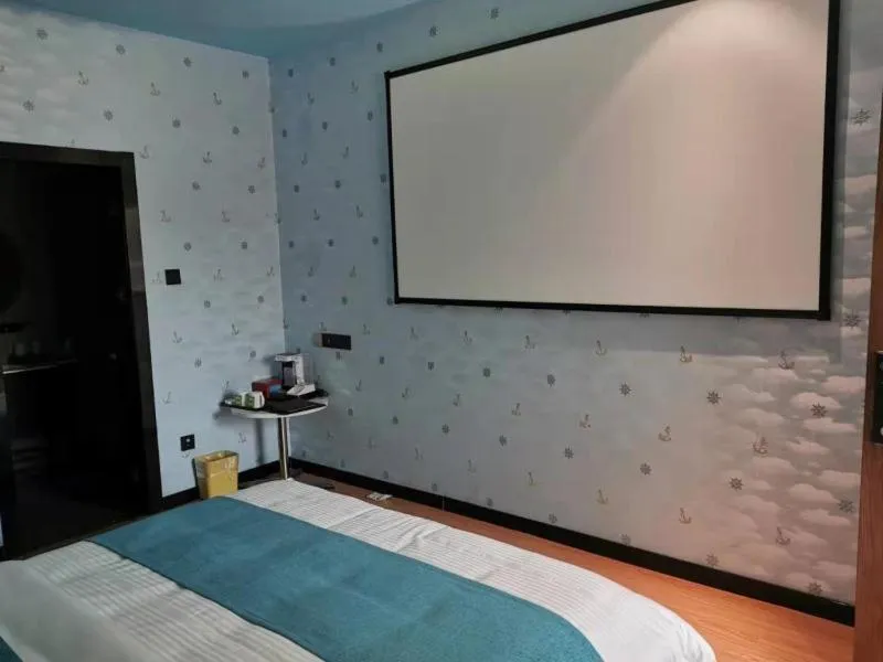 Bed in GreenTree Rizhao Lanshan Coach Station Hotel