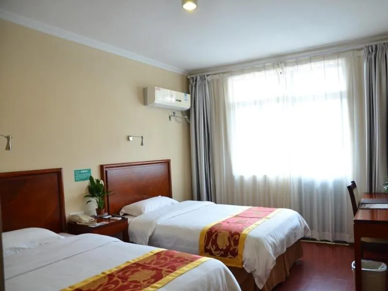 Bed in GreenTree Inn Huangshan City Huangshan Scenic Area North Gate Express Hotel
