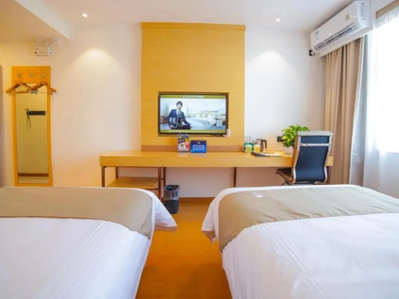 Bed in GreenTree Inn Beijing Shunyi District Fuqian West Street Shimen Subway Station Express Hotel