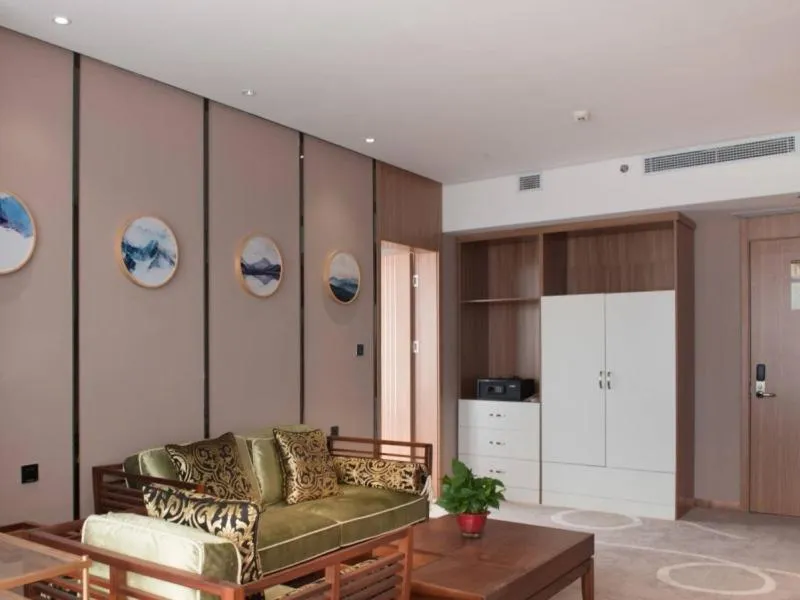 GreenTree Eastern Tianjin Wuqing Stadium Hotel