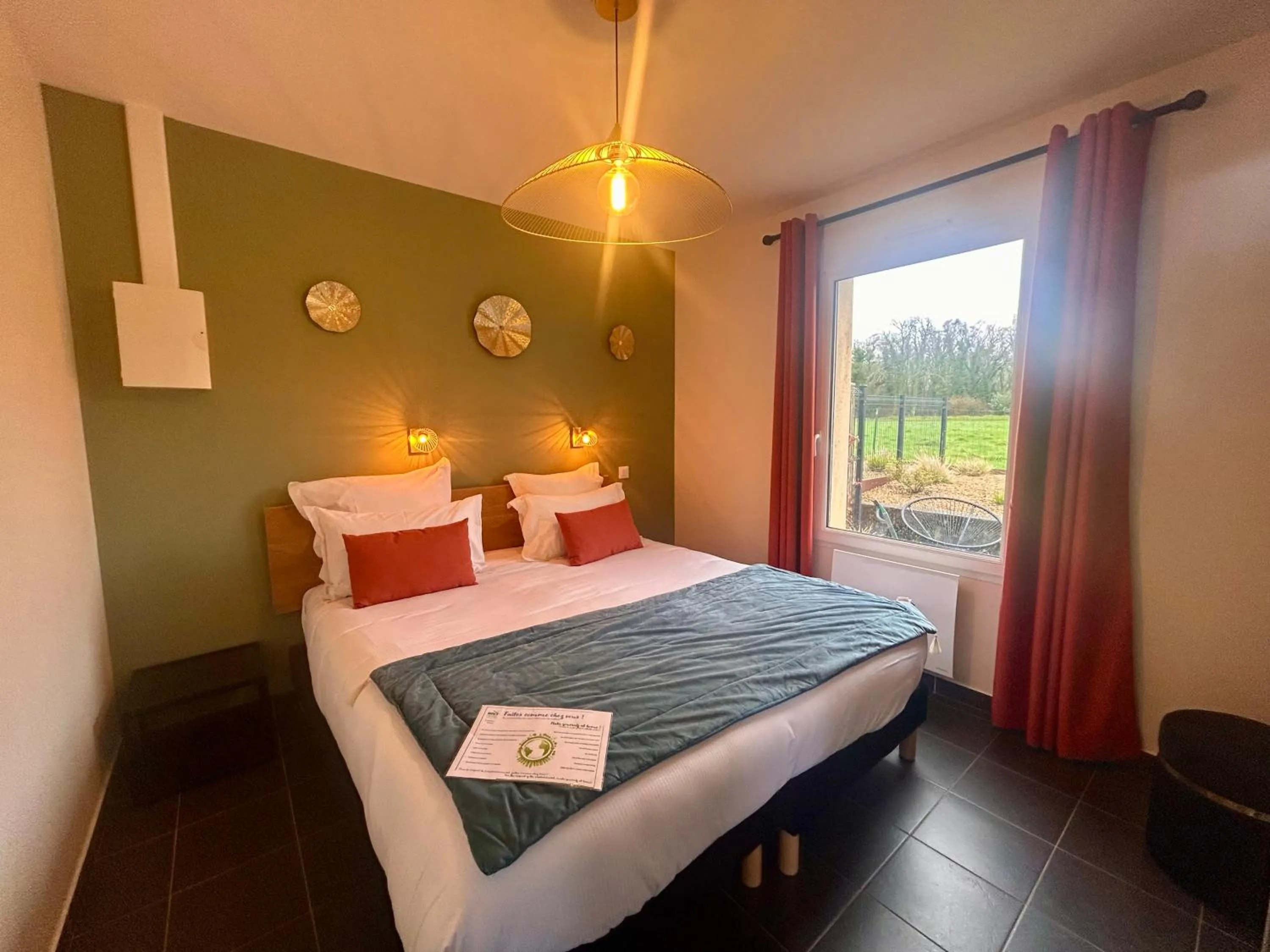 Bedroom, Bed in BRIT HOTEL Lannion Perros-Guirec