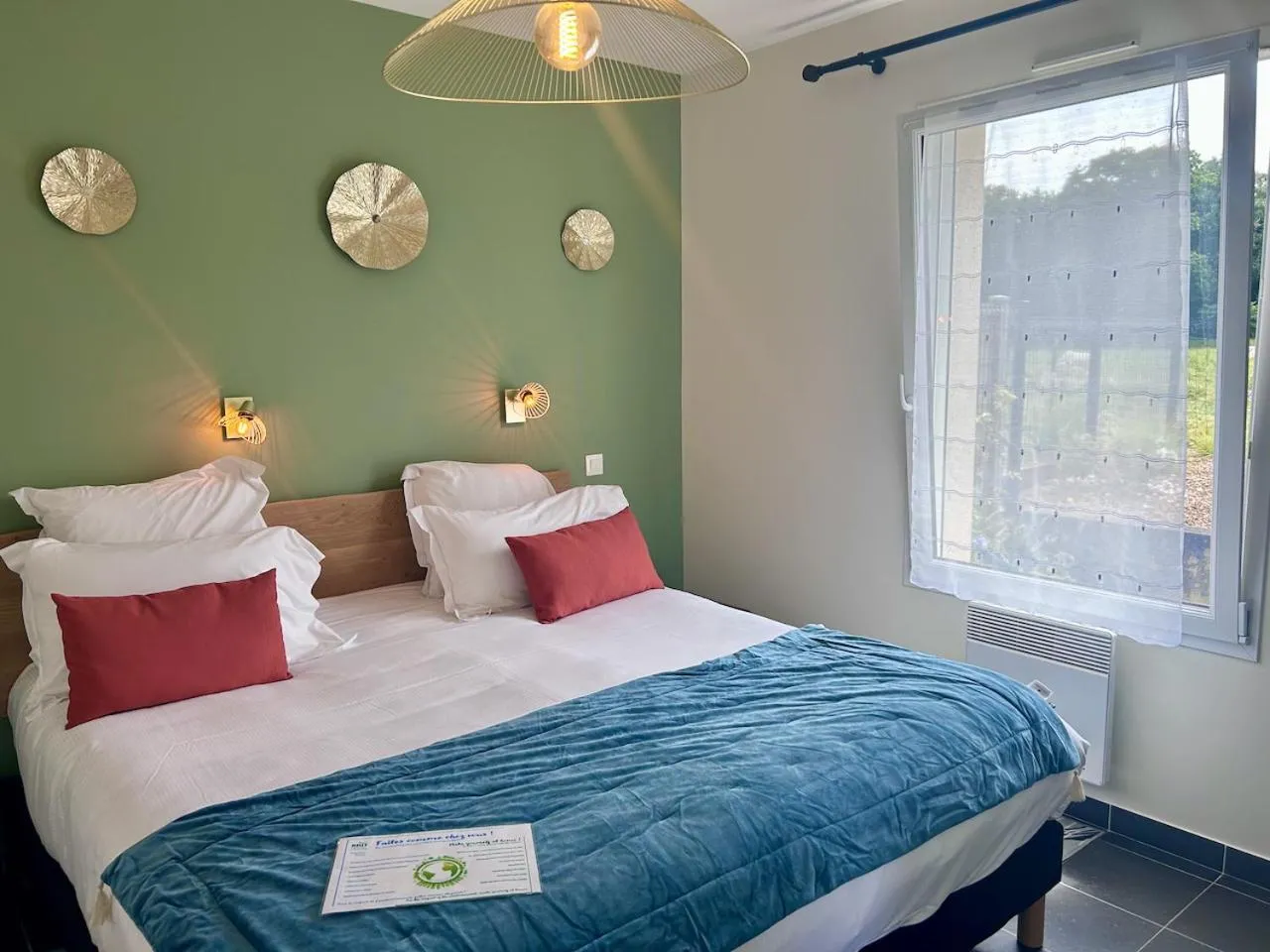 Bed in BRIT HOTEL Lannion-Perros Guirec