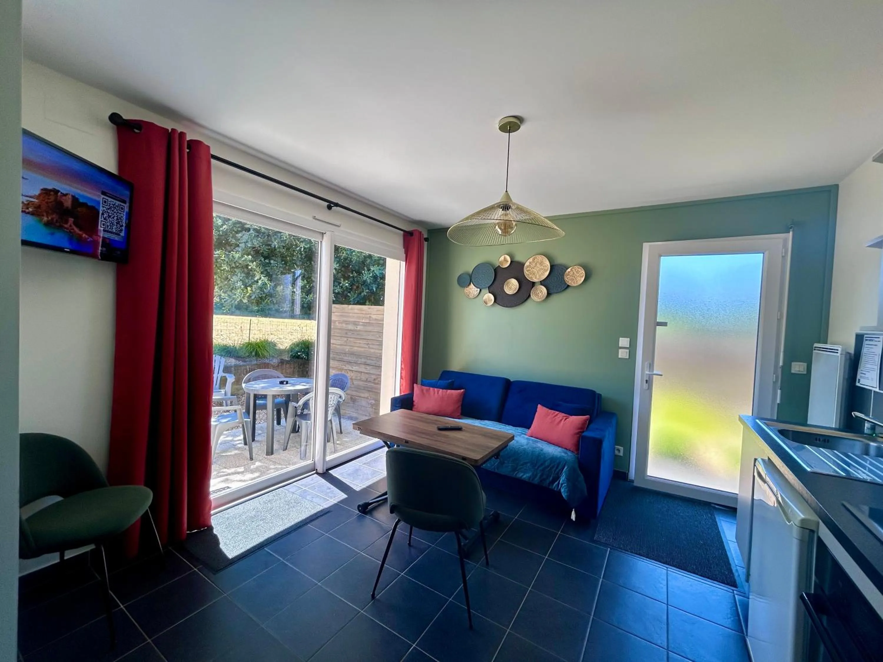 Living room in BRIT HOTEL Lannion-Perros Guirec