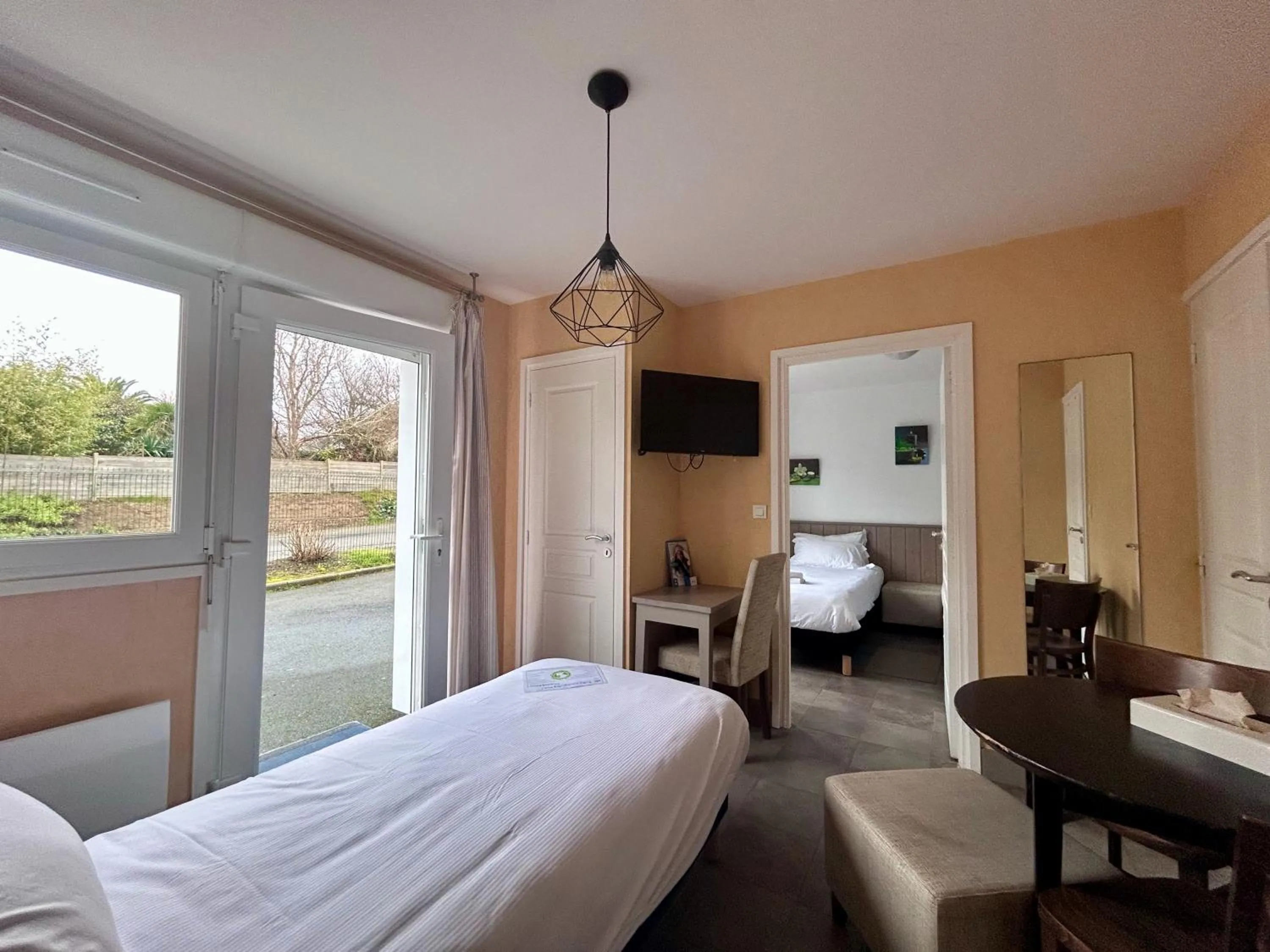 Bed in BRIT HOTEL Lannion-Perros Guirec