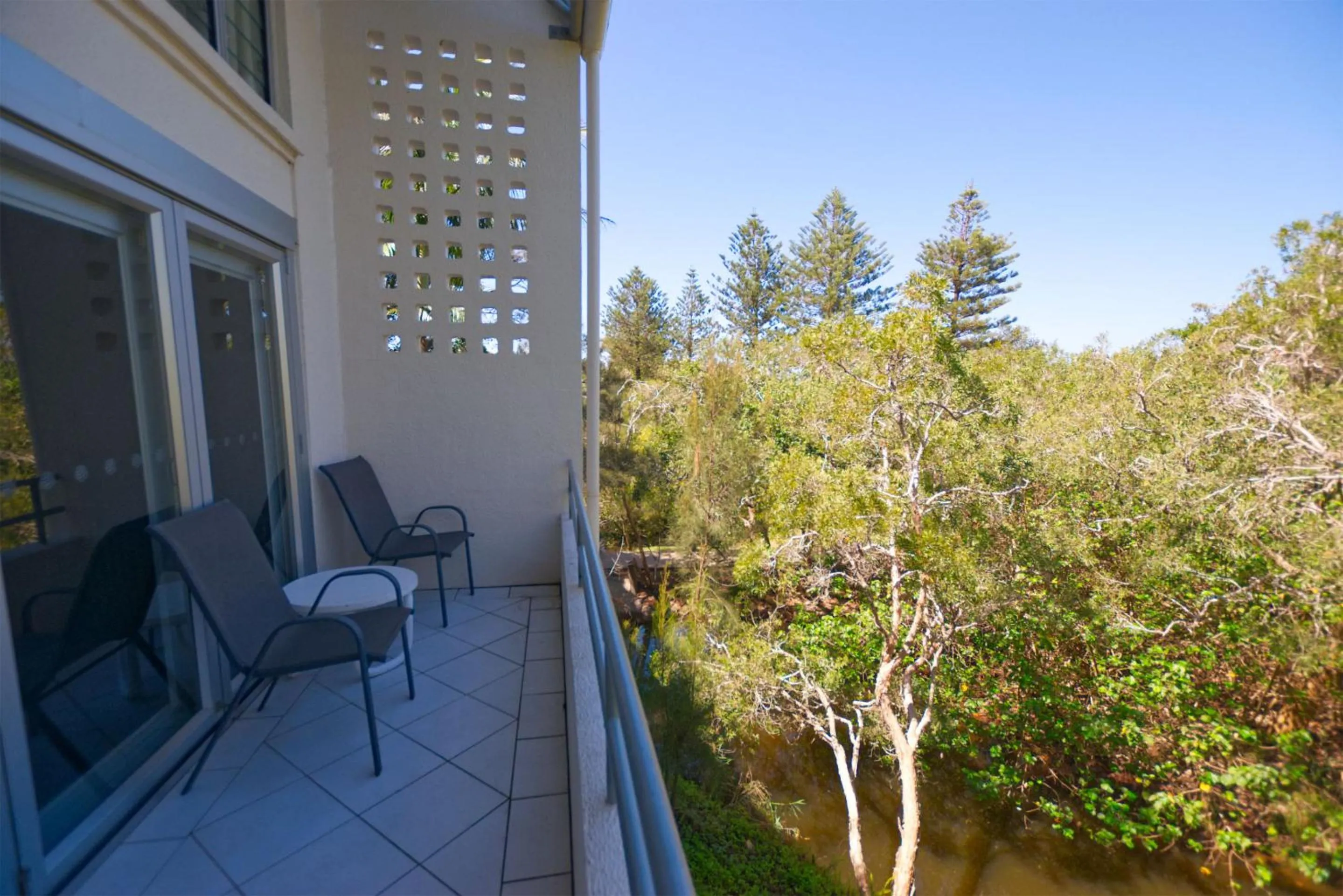 Balcony/Terrace in Raintrees Moffat Beach