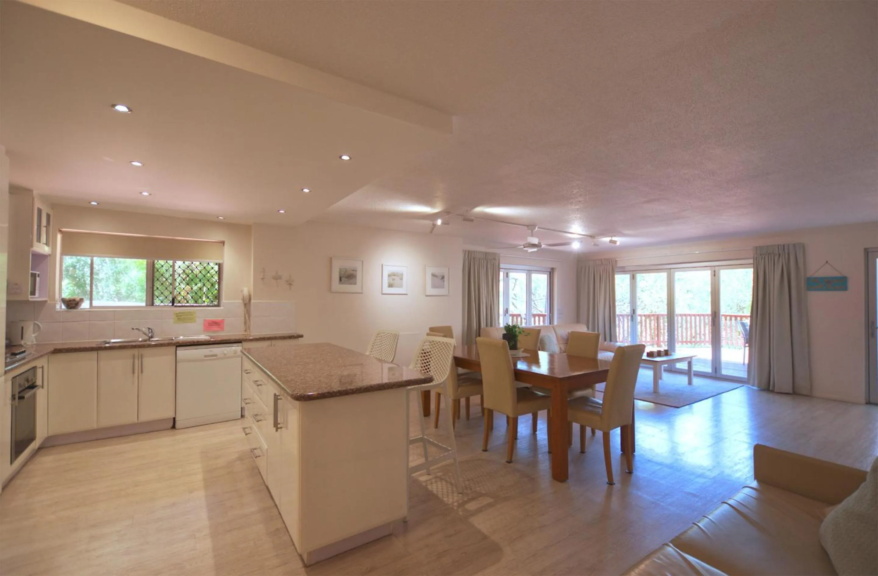 Kitchen or kitchenette in Raintrees Moffat Beach