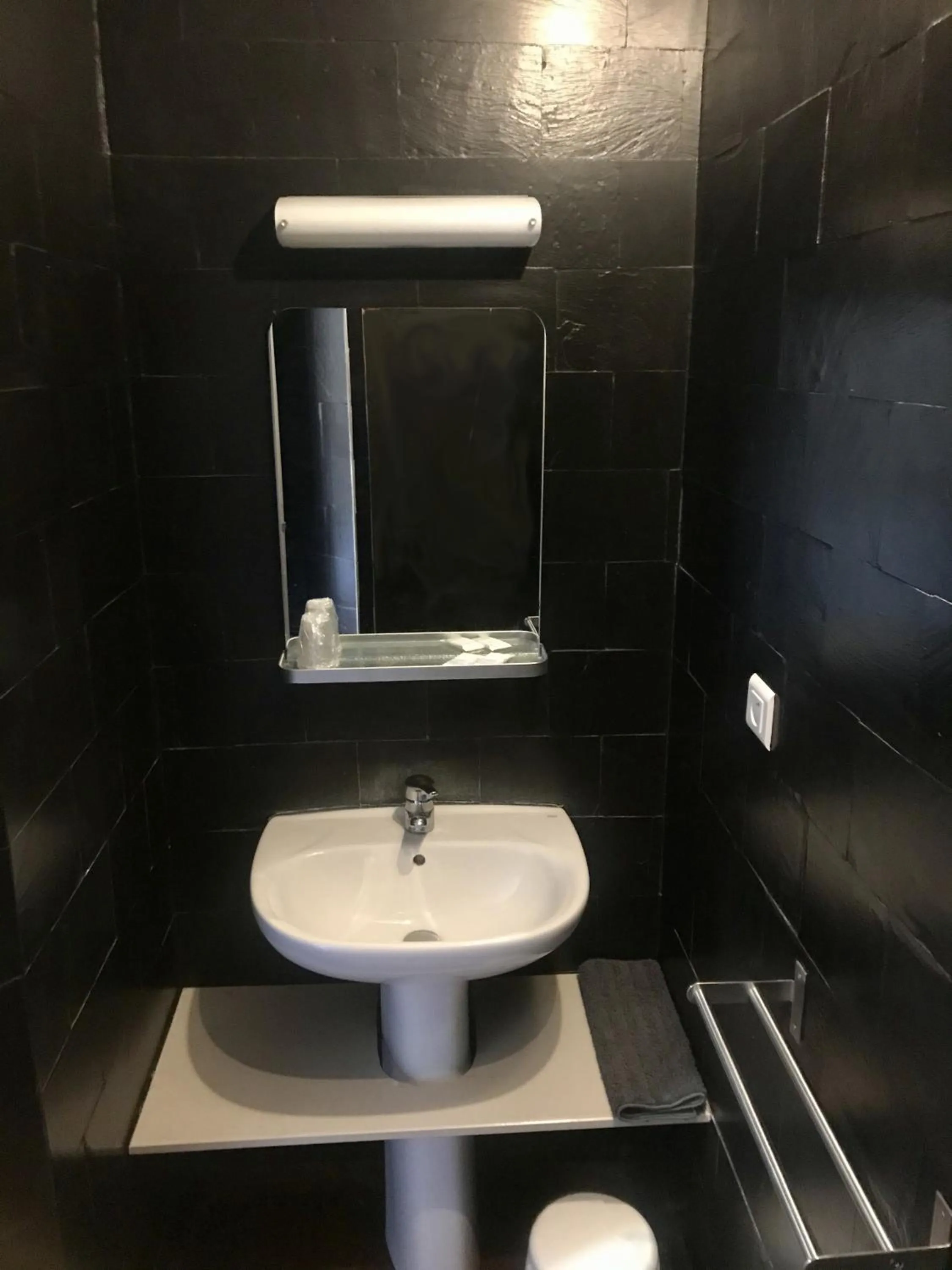 Bathroom in Maison d'hoursentut