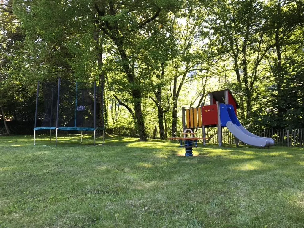 Garden in Maison d'hoursentut