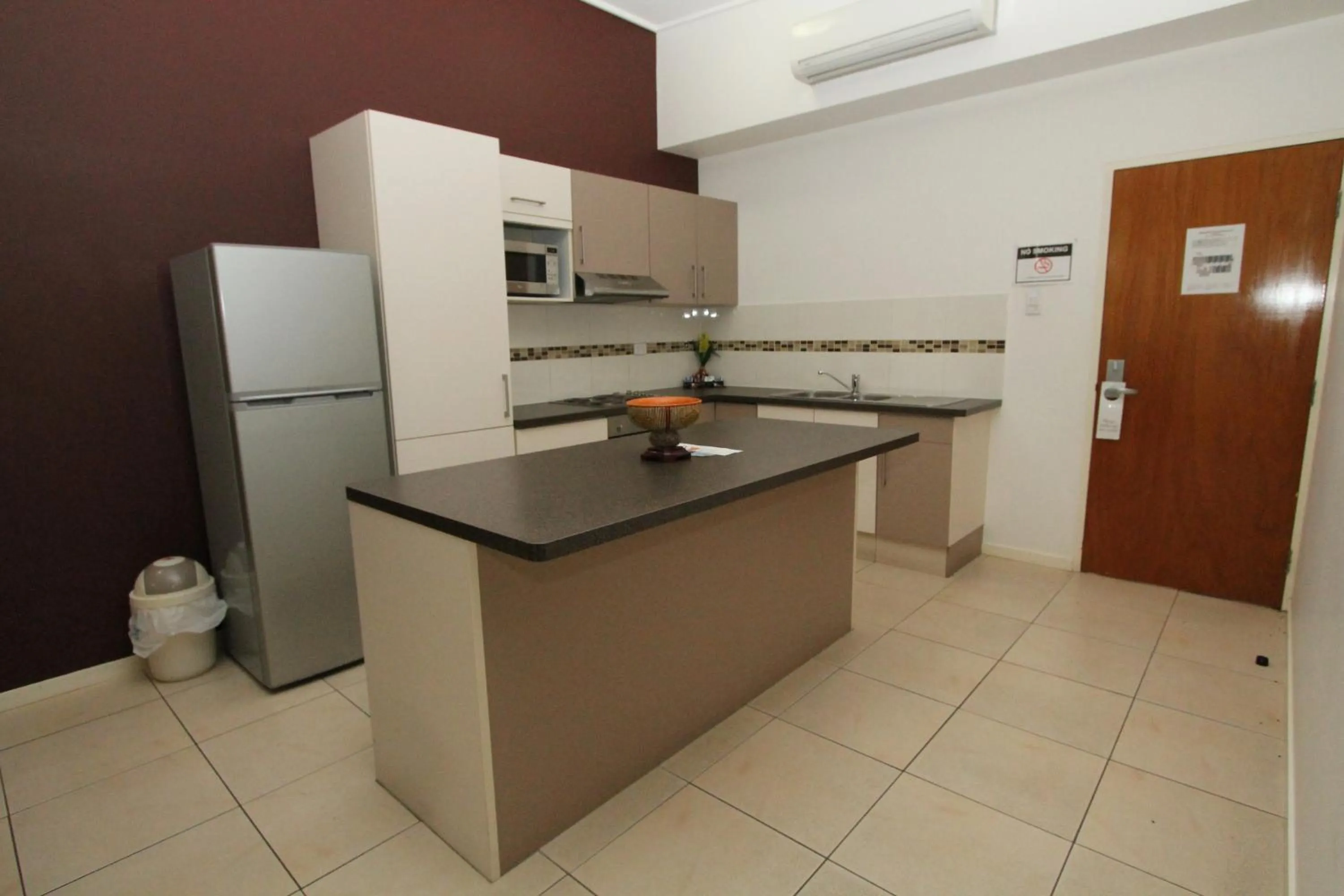 Kitchen or kitchenette in Ayr Traveller's Motel