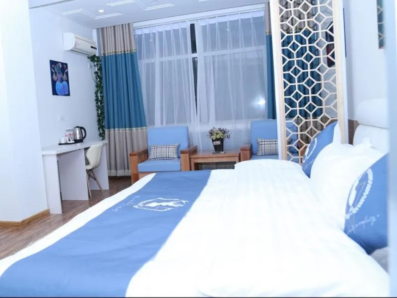 Shell Chengde Longhua County Xingzhou Road Hotel