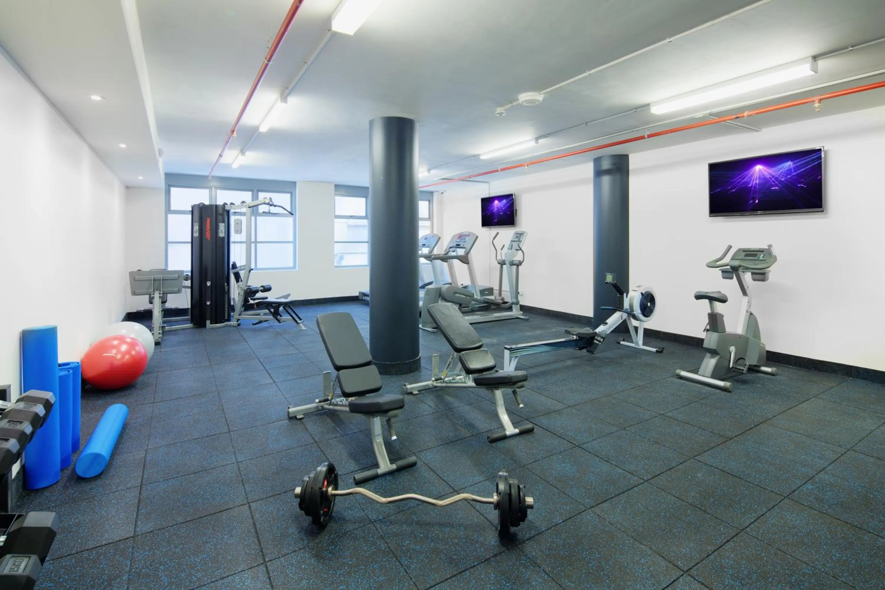 Fitness centre/facilities in Zara Tower – Luxury Suites and Apartments