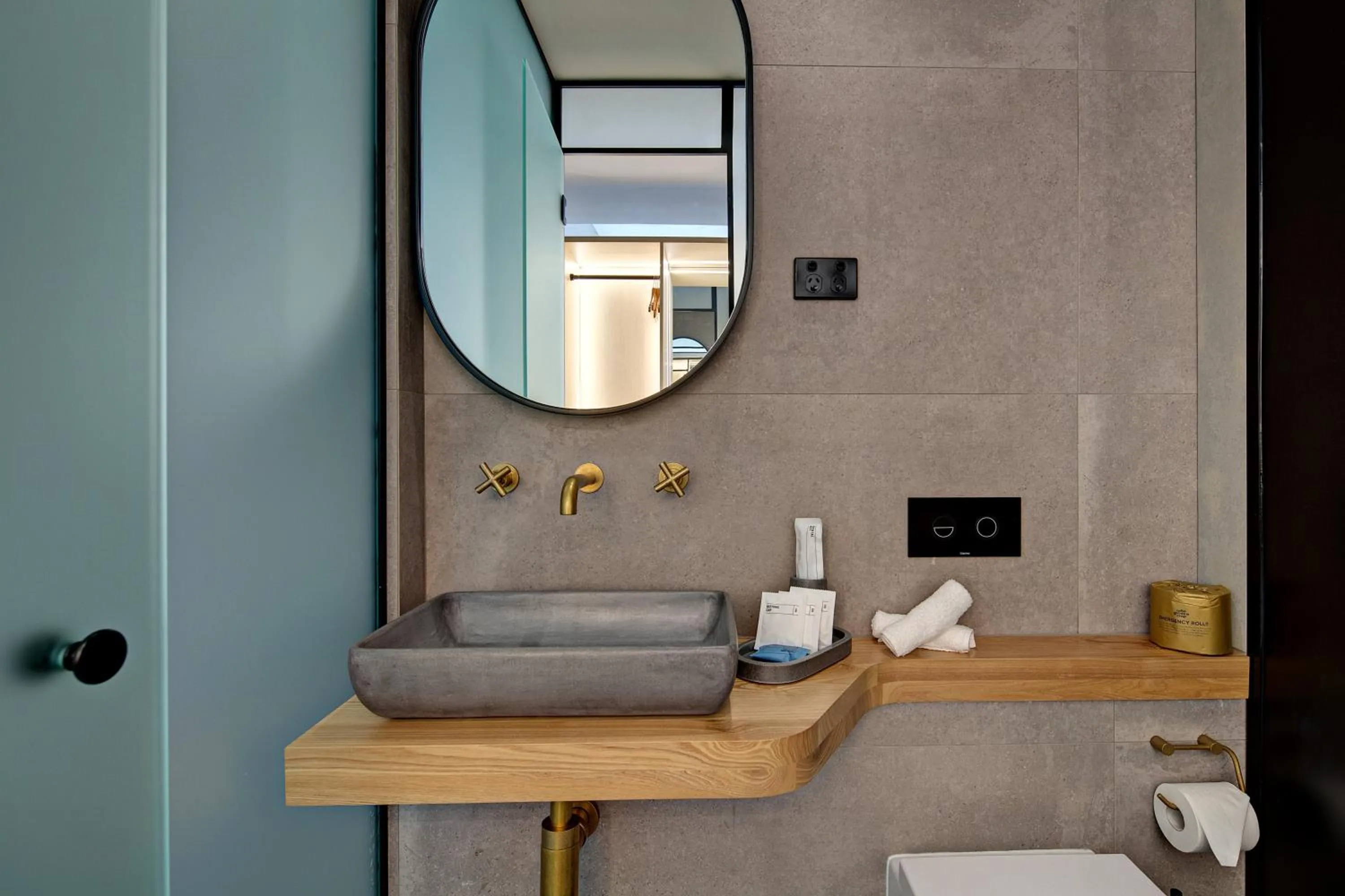 Bathroom in Zara Tower – Luxury Suites and Apartments