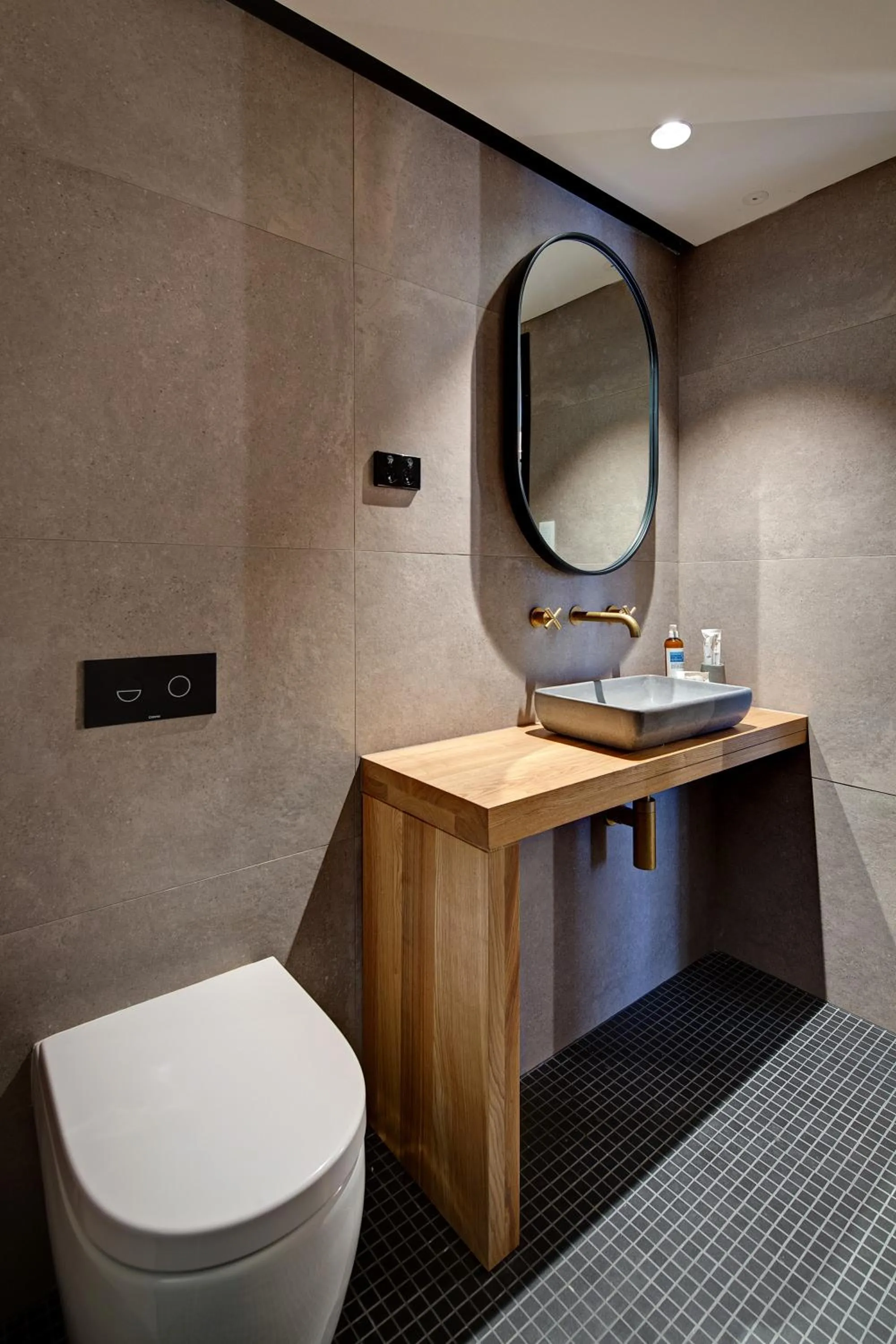 Bathroom in Zara Tower – Luxury Suites and Apartments