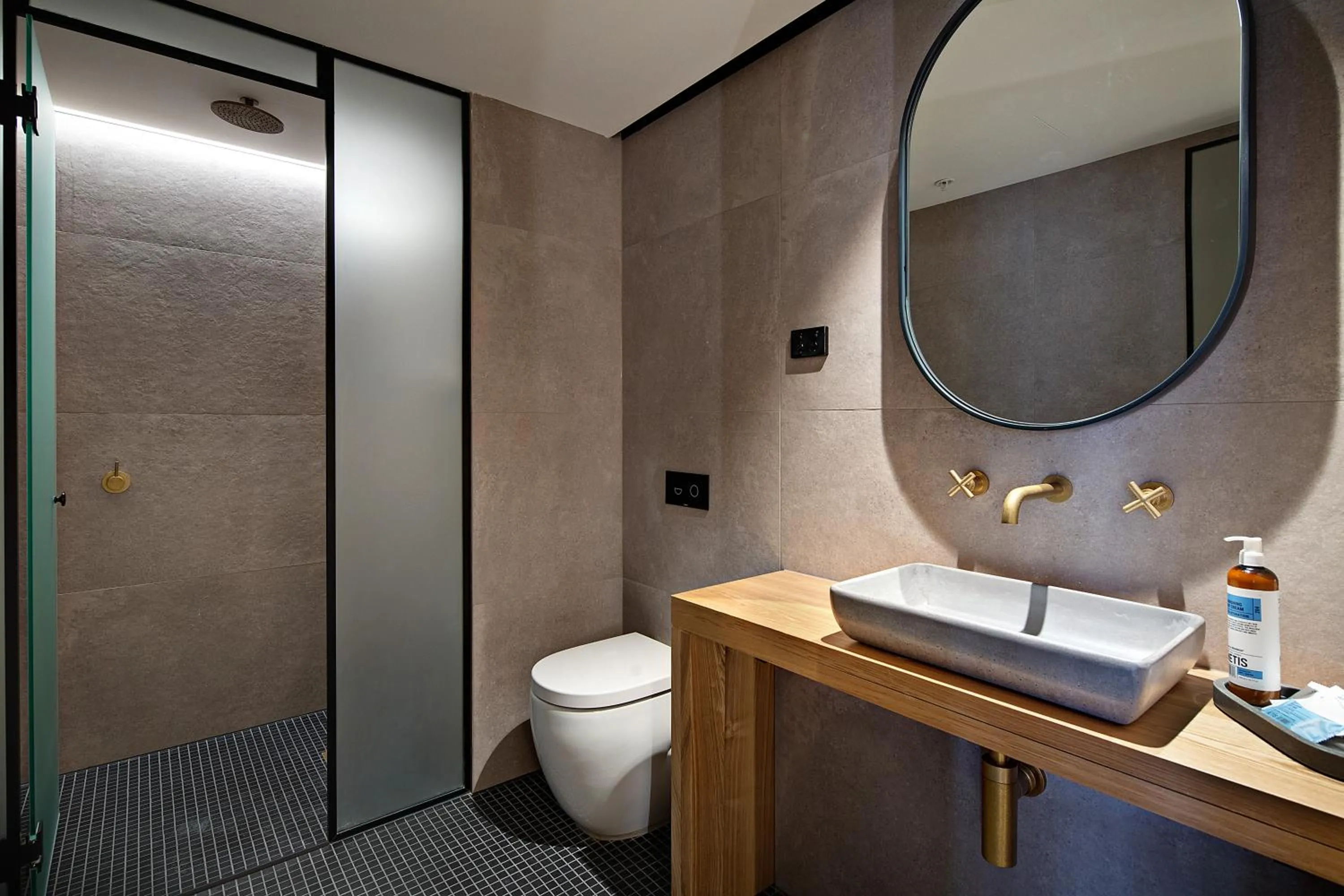 Bathroom in Zara Tower – Luxury Suites and Apartments