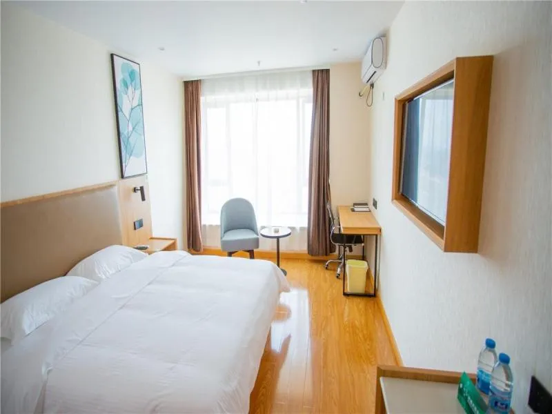 Bed in GreenTree Inn Qinzhou Qinzhou East Railway Station Hotel