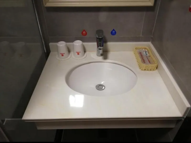 Shell Xuzhou Tongshan District Maocun Town Renmin Road Hotel