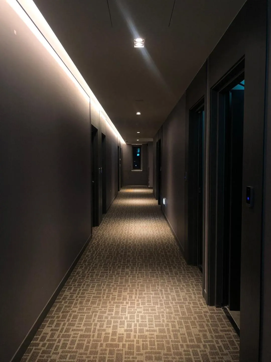 Decorative detail in Lamer Hotel