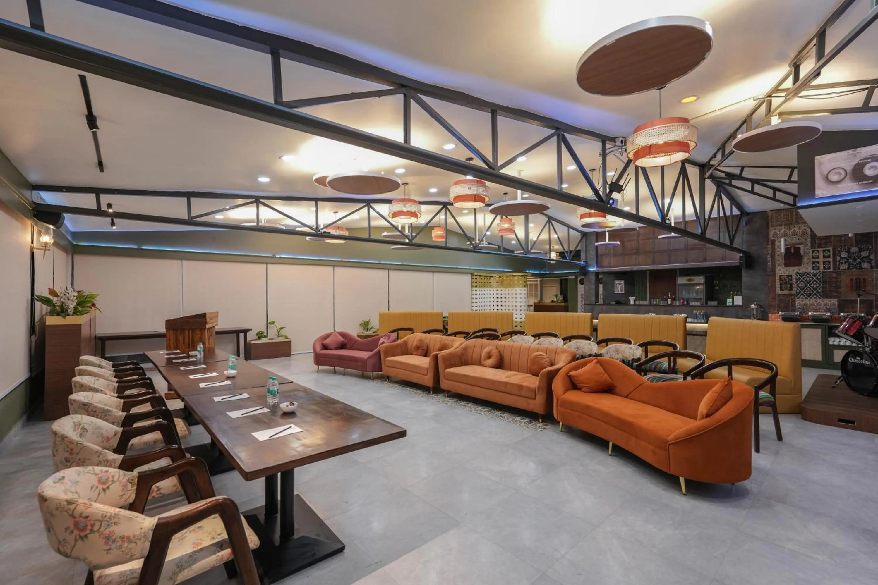 TV and multimedia in Vaydantaa - Luxury Boutique Hotel Mussoorie