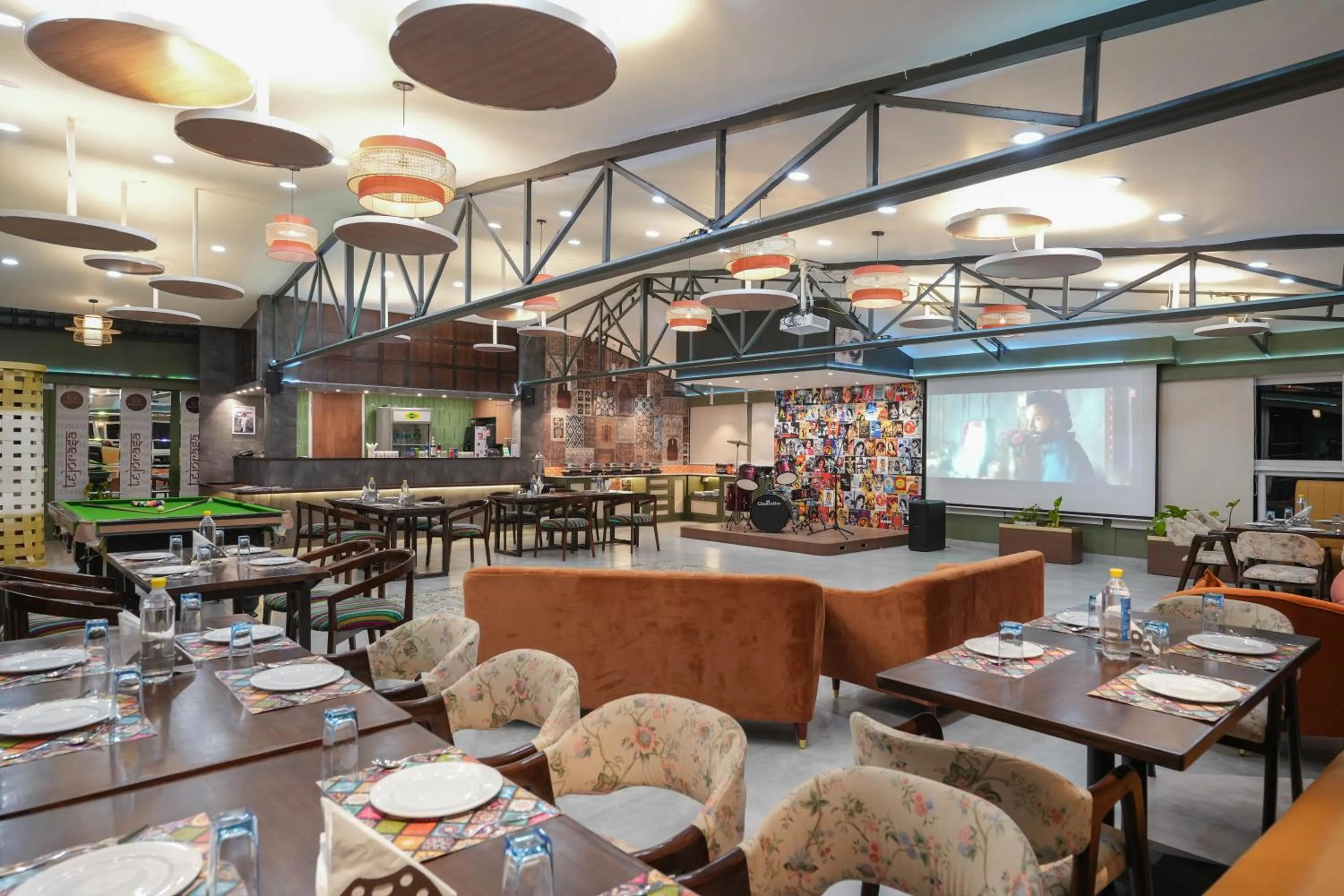 Restaurant/places to eat in Vaydantaa - Luxury Boutique Hotel Mussoorie