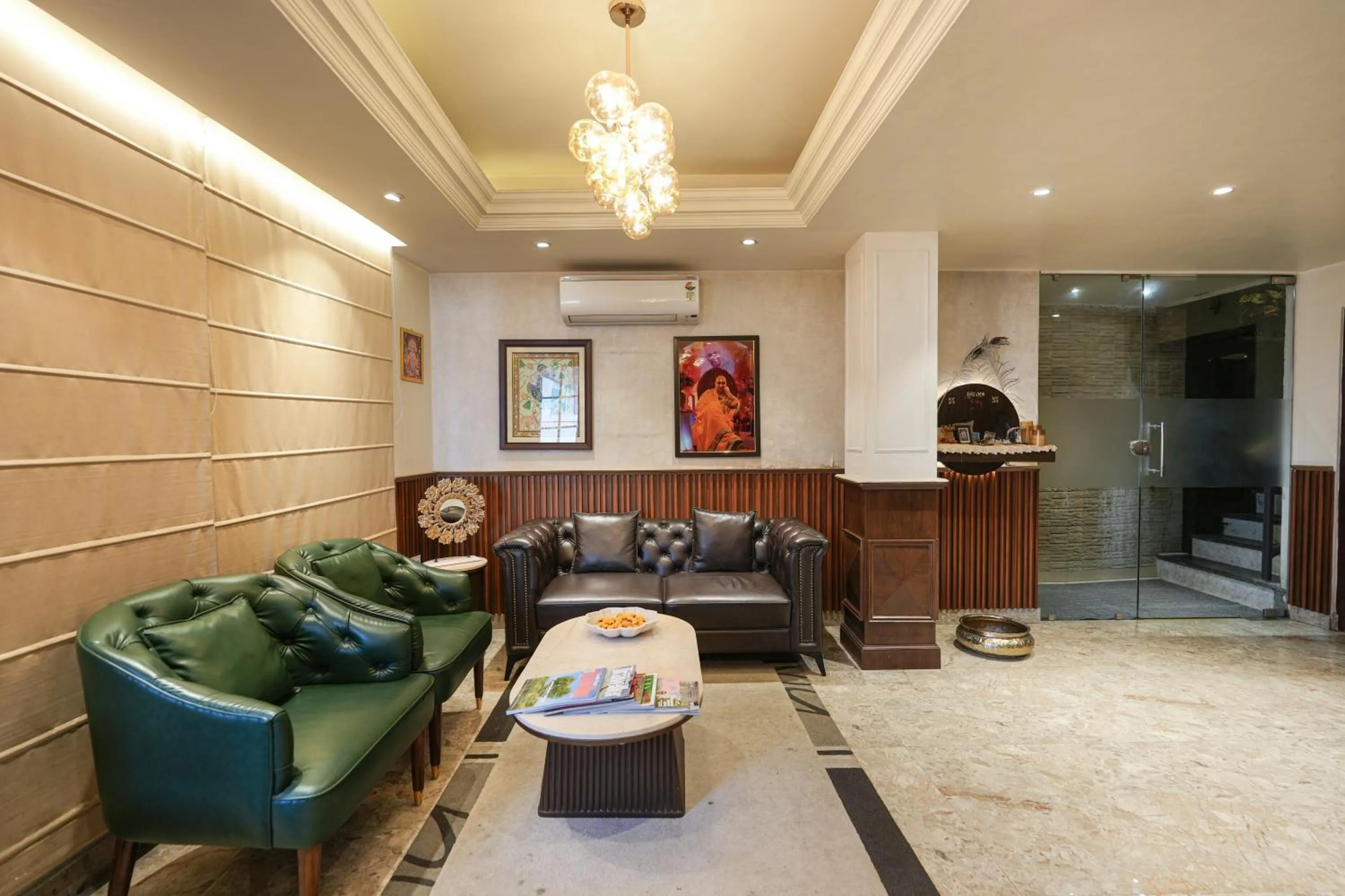 Lobby or reception in Vaydantaa - Luxury Boutique Hotel Mussoorie