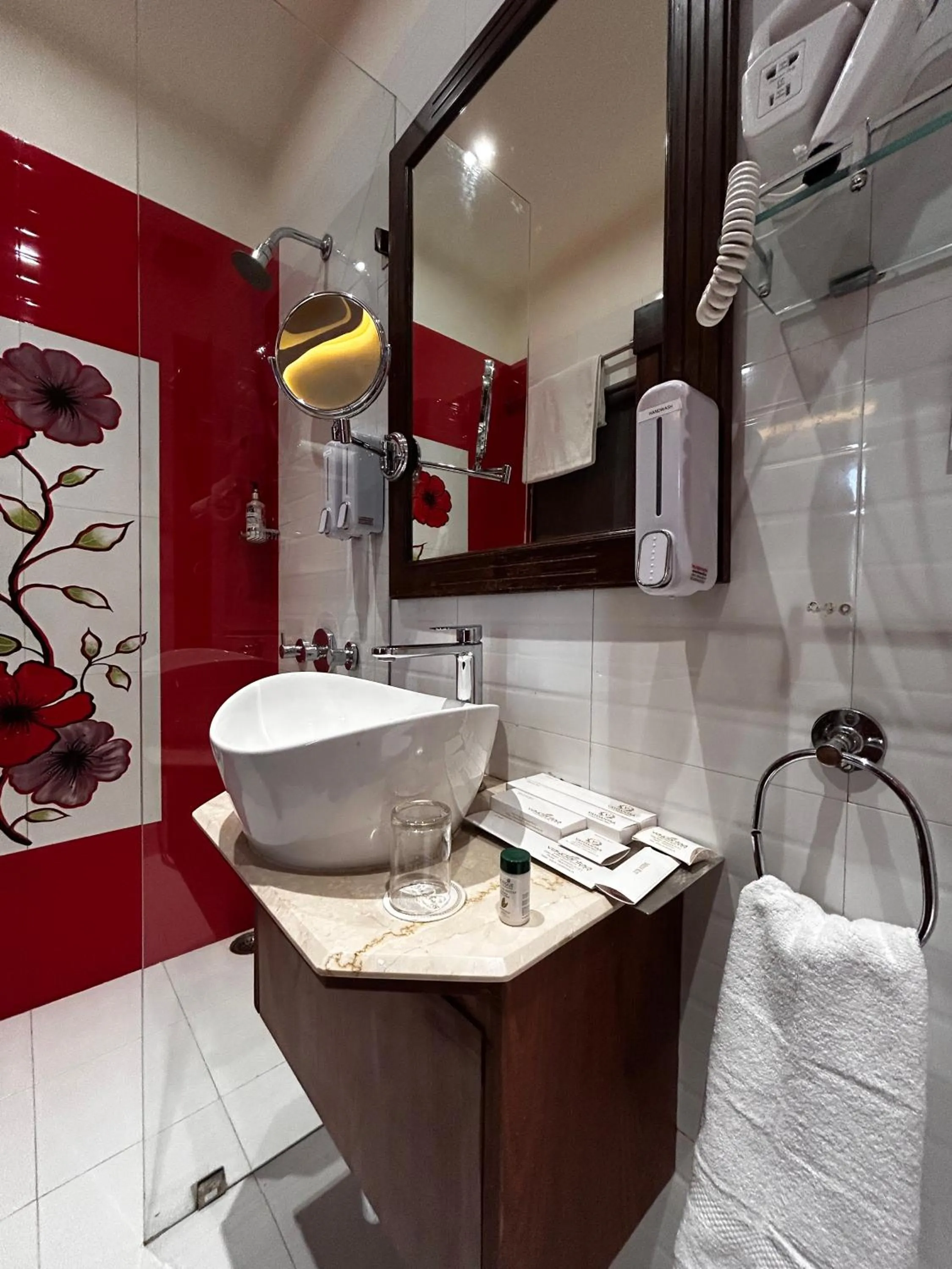 Bathroom in Vaydantaa - Luxury Boutique Hotel Mussoorie