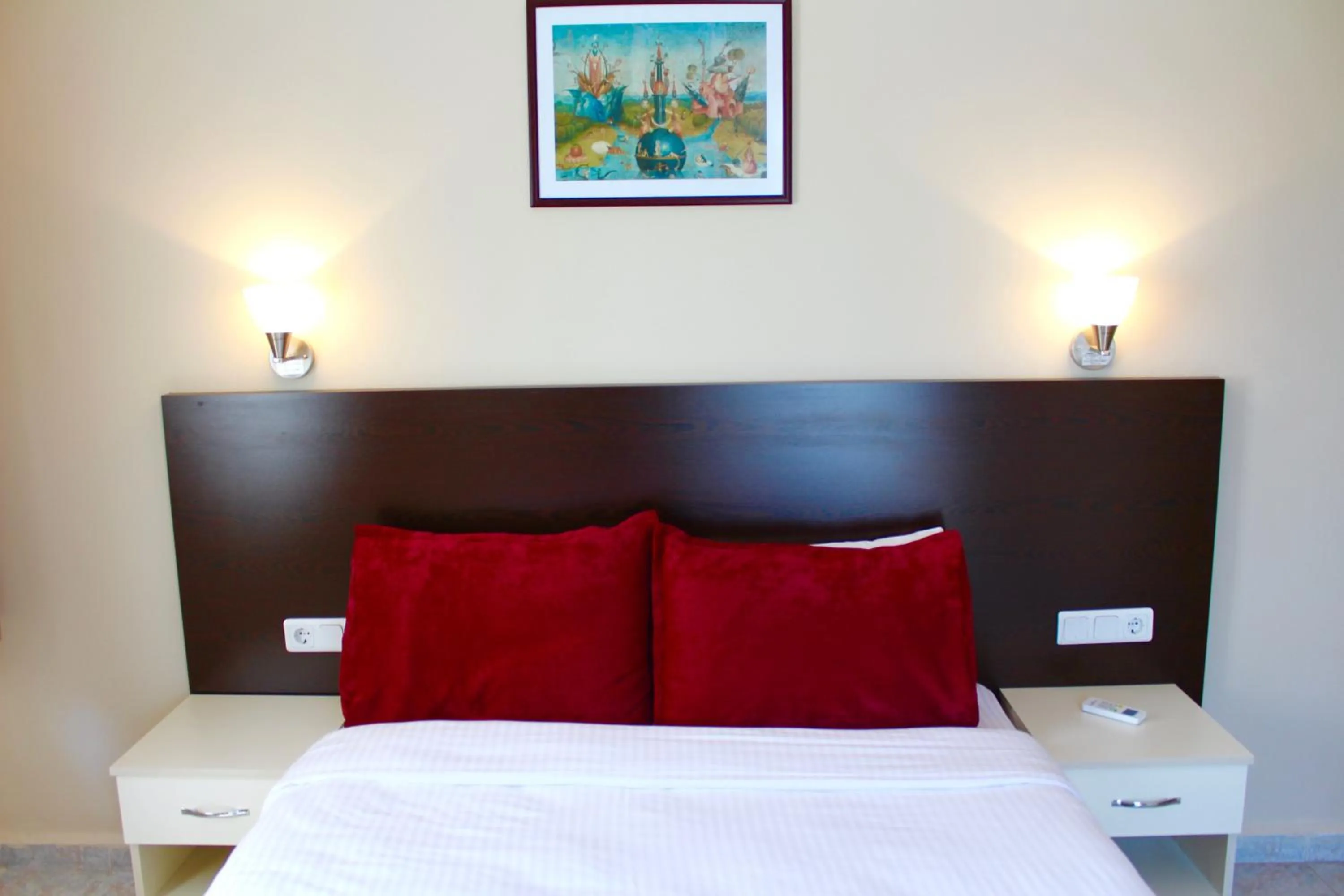 bunk bed, Bed in Dove Apart Hotel