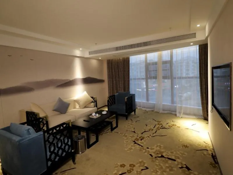 GreenTree Eastern Jingde Town Railway Station Hotel