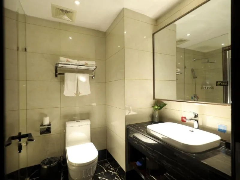 GreenTree Eastern Jingde Town Railway Station Hotel